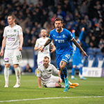 Smolov and Tyukavin fire Dynamo level with Zenit at the top