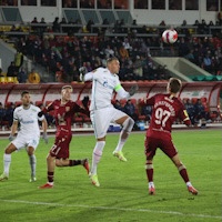 Dzyuba double powers unstoppable Zenit to win in Kazan