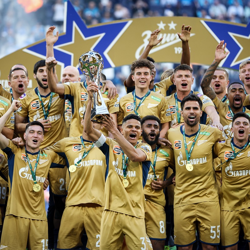 Zenit awarded with RPL champions trophy