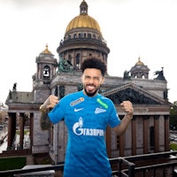 Claudinho officially signs contract with Zenit