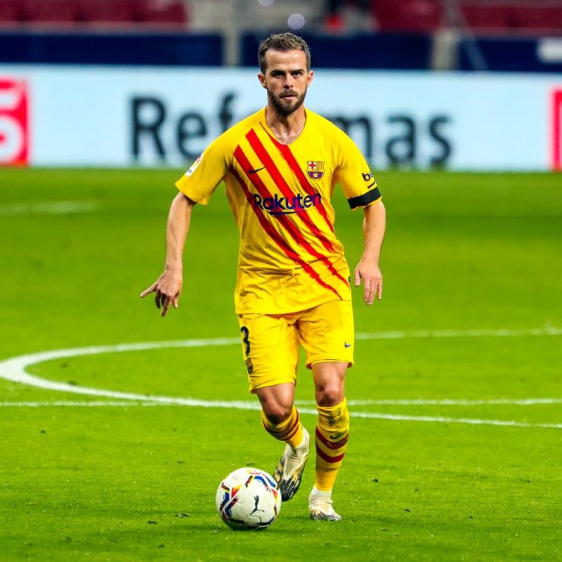 CSKA complete Miralem Pjanic move