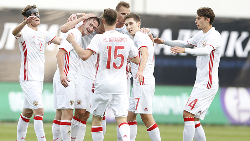 National team of Russia beat Dynamo